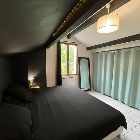 Charmante Maison Mitoyenne Melun Bagian luar foto